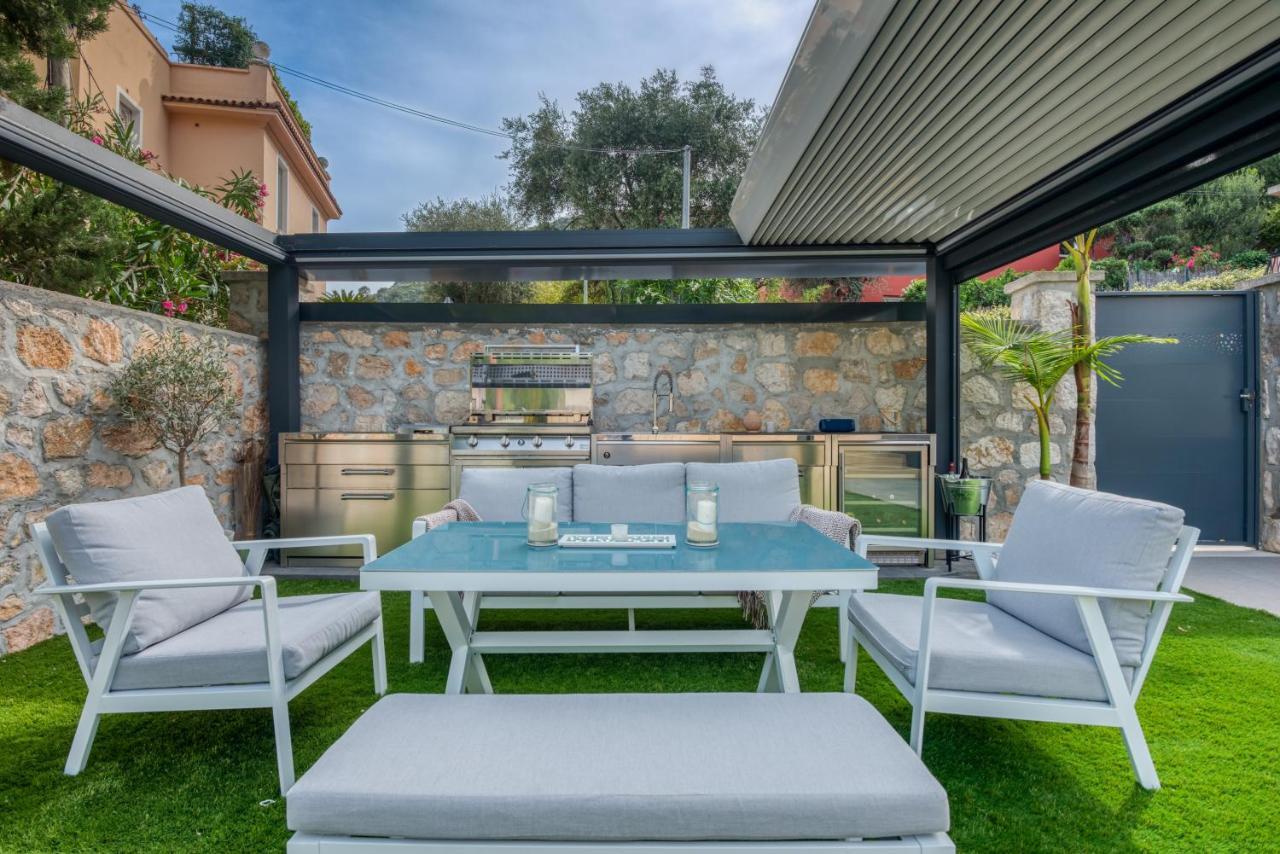 Deluxe Villa Graziella 200 M From The Beach Эз Экстерьер фото