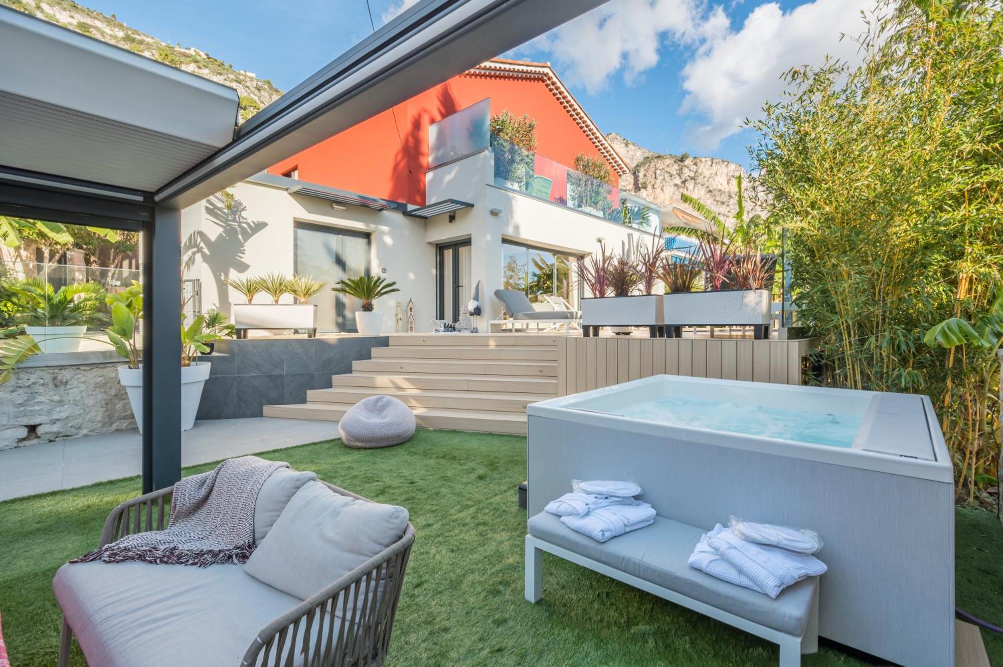 Deluxe Villa Graziella 200 M From The Beach Эз Экстерьер фото